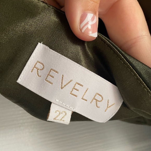 Revelry Isabella satin dress - Picture 5 of 5